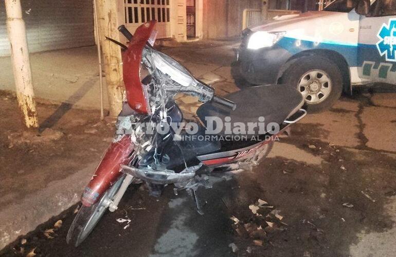 A la comisaría. La motocicleta fue trasladada a sede policial.