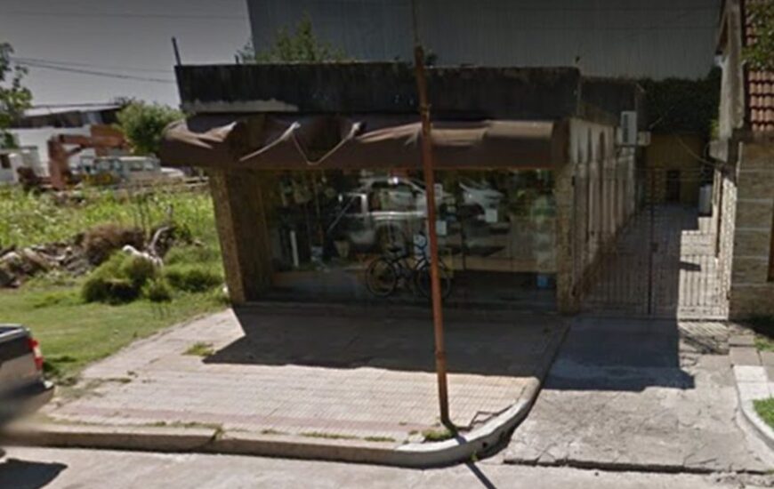 Canal 2 tiene su oficina comercial en Humberto Primo al 900. Foto: Google Maps