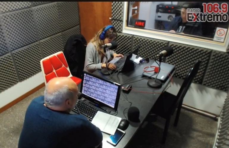 Imagen de Emisión EN VIVO, Dos & Pico Radio Extremo 106.9