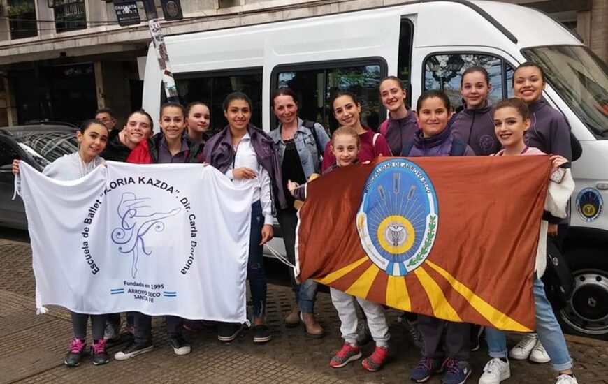 Imagen de La Escuela de Ballet Gloria Kazda en la Gala Internacional de Bailarines 2018