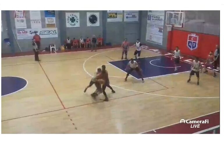 Imagen de Básquet: Talleres Vs Garibaldi