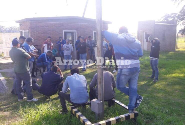 Imagen de Asamblea en Síntesis Química reafirmó la toma de la planta