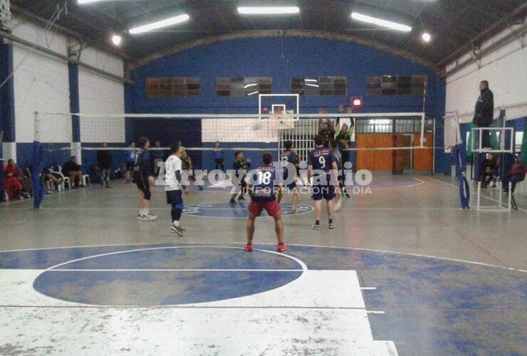 Imagen de Vóley Masculino: Athletic quiere entrar en los Play Off