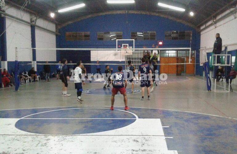 Imagen de Vóley Masculino: Athletic quiere entrar en los Play Off