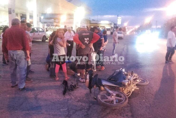 Imagen de Choque entre camioneta y moto