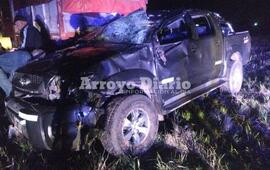 Así quedó la camioneta tras el accidente.