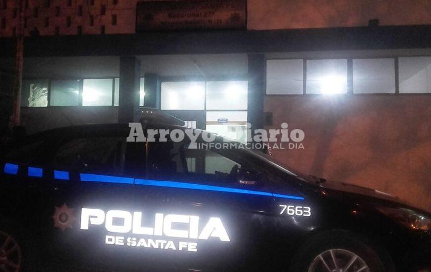 En la comisar&iacute;a. La chica junto a su mam&aacute; dejaron constancia del hecho en la sede policial local.
