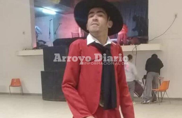 Pancho dirige desde el Taller de Danzas El Ch&uacute;caro.