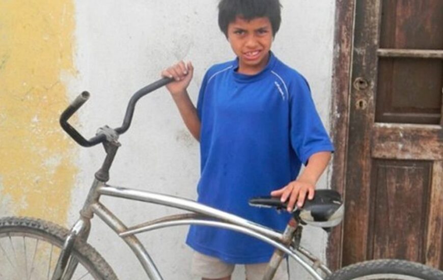 Imagen de Un nene de 9 a&ntilde;os encontr&oacute; 25 mil pesos, busc&oacute; al due&ntilde;o y se los devolvi&oacute;