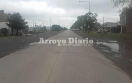 Calle Ren&eacute; Favaloro, acceso autopista.