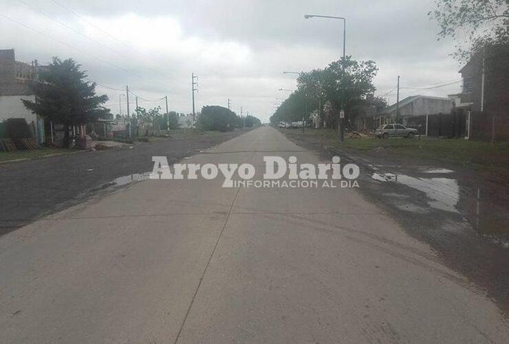 Calle René Favaloro, acceso autopista.