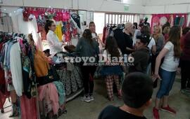 Imagen de Feria outlet en el Centro de Jubilados