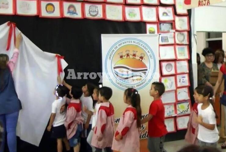 Con alegría y entusiasmo. El momento de dar a conocer oficialmente el logo se vivió con gran algarabía