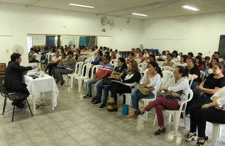 Muy buena asistencia. Muchos fueron los interesados que se inscribieron para poder participar de este curso. Foto: Municipalidad