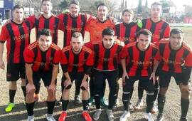 Figherense super&oacute; a Athletic y el Karma contin&uacute;a sobre el azul.