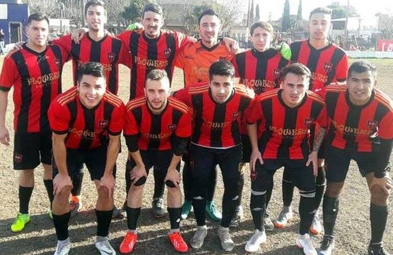 Figherense super&oacute; a Athletic y el Karma contin&uacute;a sobre el azul.