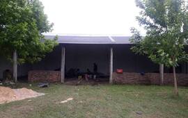 Los alba&ntilde;iles comenzaron a trabajar en el predio.