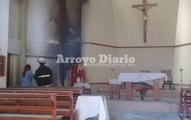 Imagen de Conmoci&oacute;n por principio de incendio en la Capilla del Colegio San Jos&eacute;