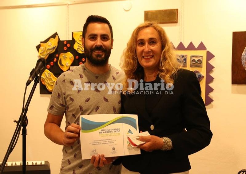 El Secretario de Cultura junto a Patricia Gasparri, Directora del Taller