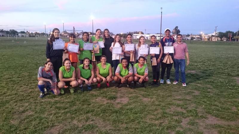 Imagen de F&uacute;tbol Femenino: Orgullo de Fighiera