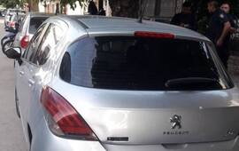 La chiquita qued&oacute; durante varias horas en la parte trasera del auto.