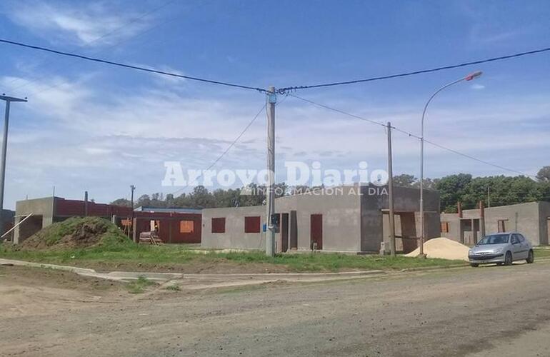La construcción de estas viviendas además generó un gran número de fuentes de trabajo para General Lagos.