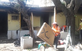 Imagen de Comenzaron a limpiar la casa de Norberto Vitali