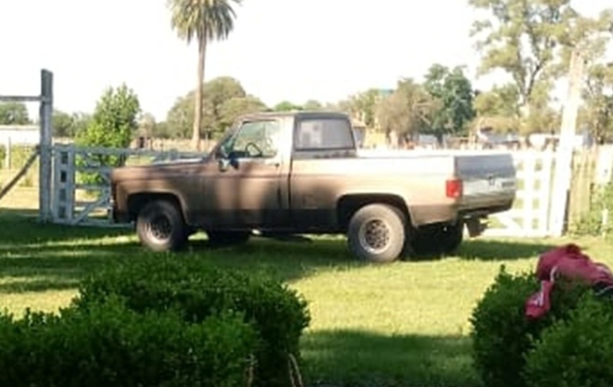 Imagen de &iexcl;Atenci&oacute;n!: Les robaron la camioneta y est&aacute;n desesperados