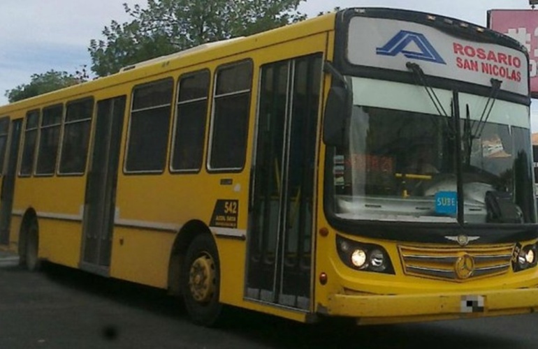 El chofer se descompuso en calle Sanbta Fe casi en la intersección con Santiago.