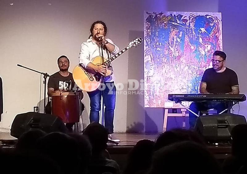 Un lujo. Andrés Pierucci presentó "Decir a Solas"