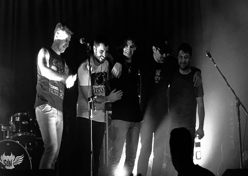Aplausos. Santos de Nadie la rompió en el Cine - Teatro