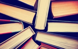 Los voluntarios colectan cualquier tipo de libros.