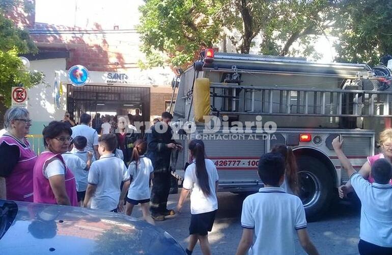 Imagen de Simulacro de incendio en la Escuela Santa Lucía