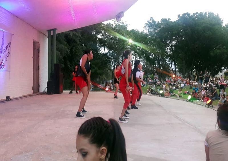 La Academia Cumbia Cruzada Con Estilo festejó a lo grande