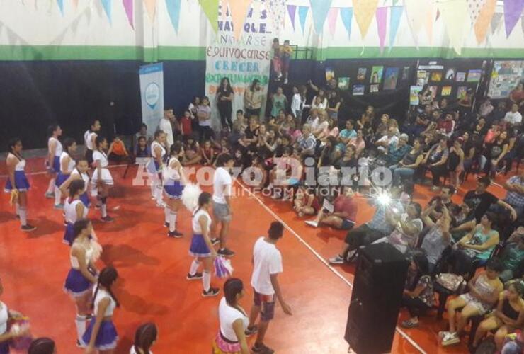 Un centenar de personas se hicieron presentes en el evento.