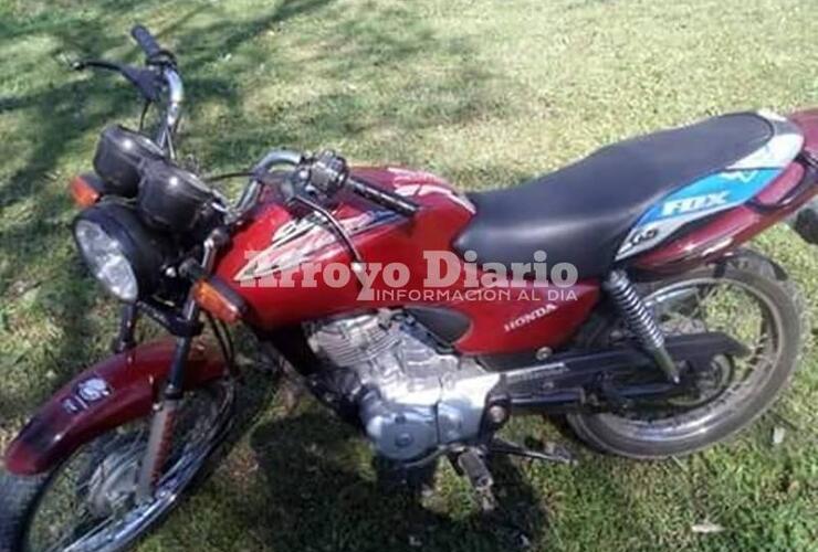 La moto robada en la tarde de este domingo.