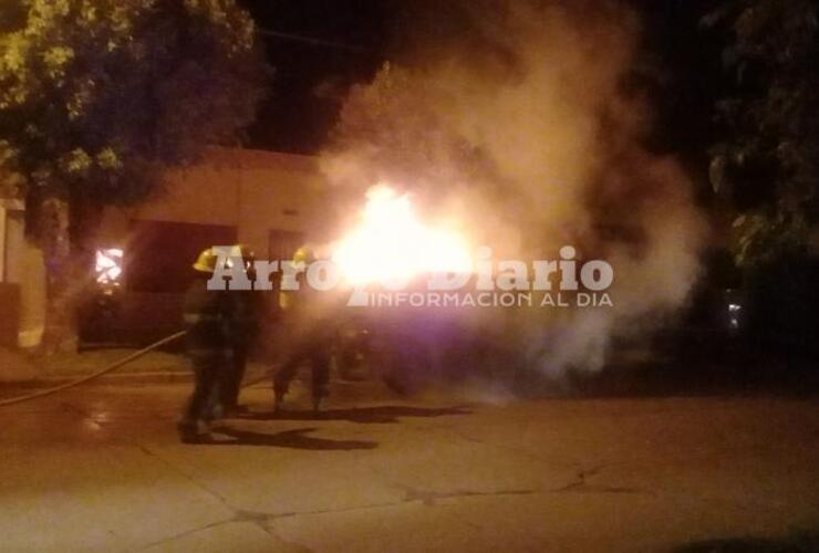 Imagen de Incendio de un acoplado de la Comuna