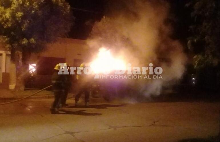 Imagen de Incendio de un acoplado de la Comuna