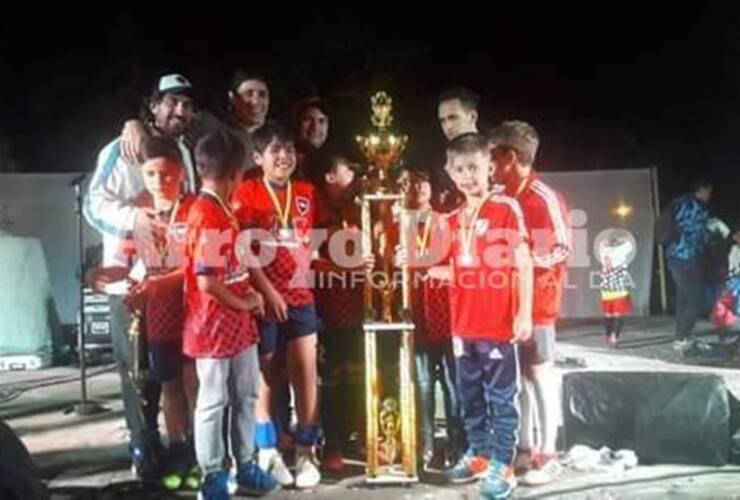 32 equipos participaron del torneo interclubes.