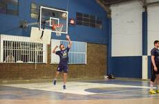 Imagen de Vóley: Derrota en el Salón Dorado