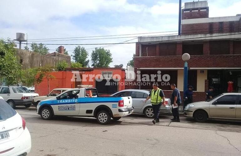 Imagen de Conductor enojado insultó y amenazó a inspectores de tránsito