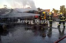 Imagen de Incendio en fábrica de tratamiento de desechos químicos