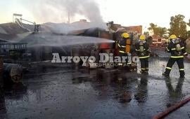 Imagen de Incendio en fábrica de tratamiento de desechos químicos