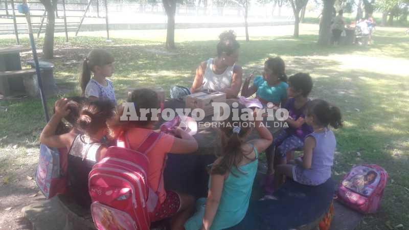 Unos cien ni&ntilde;os asisten a la colonia. Es gratis y hay cupos.