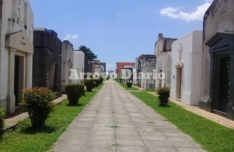 Vista entrada al cementerio. Foto tomada este miércoles. Ilustrativa.