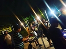 En el barrio es mejor: P.R.I.M.O.S. tocó y bailó junto a su gente en plena calle