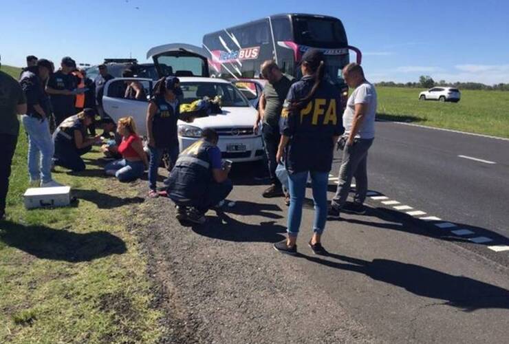 Imagen de Cinco detenidos tras allanamientos en la cárcel de Piñero, Rosario y San Nicolás en operativo antidrogas