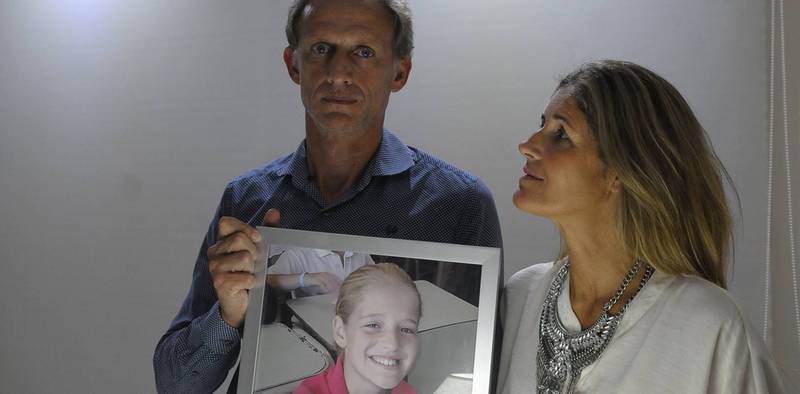 Los padres de Justina, la ni&ntilde;a que muri&oacute; a los 12 a&ntilde;os esperando un coraz&oacute;n. (Foto: Silvana Boemo)