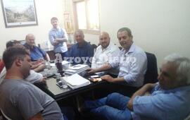 Imagen de El nuevo Secretario de Hacienda junto a los concejales