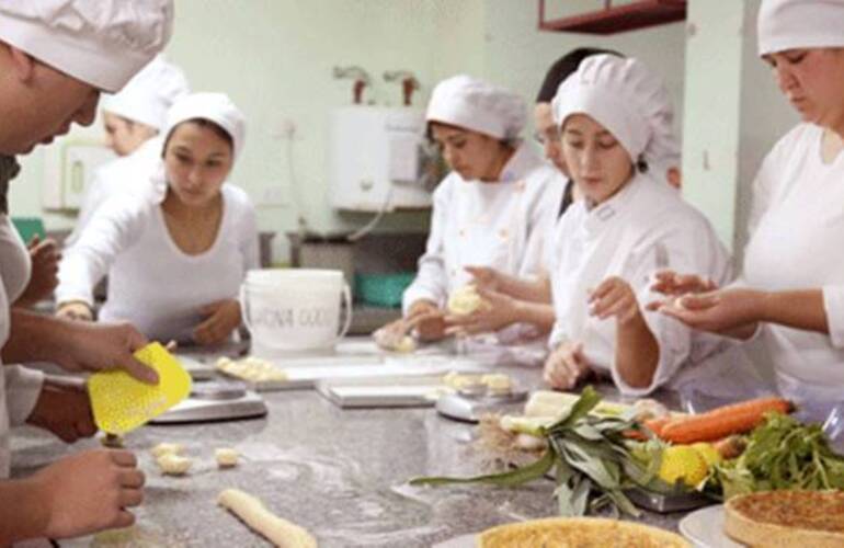 Imagen de El gobierno provincial avanza con un plan edilicio in&eacute;dito para 20 institutos superiores